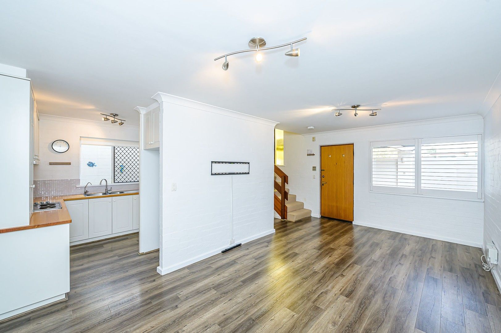 2 bedrooms Townhouse in 2/8 York Street SOUTH PERTH WA, 6151