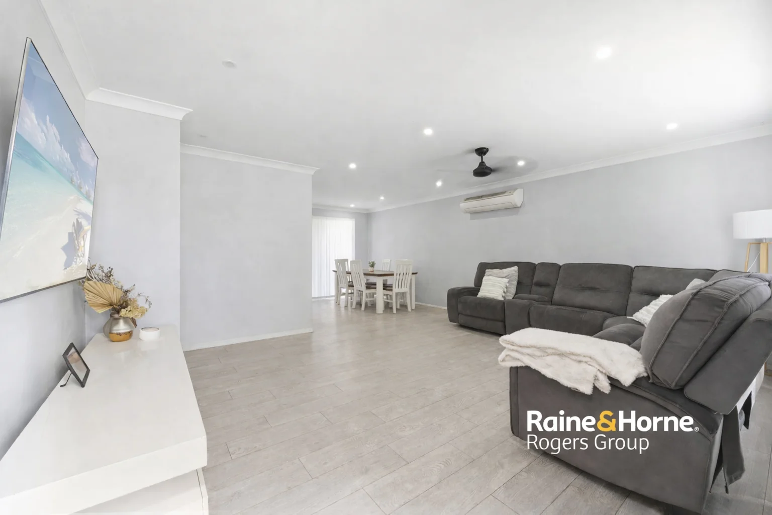 Additional image 4 of 28 Kawana Ave, Blue Haven NSW 2262