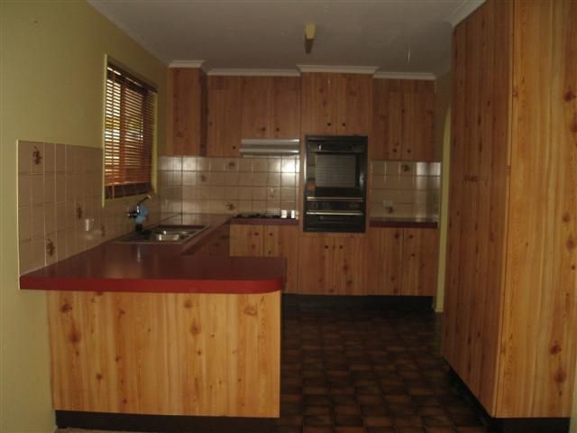 3 bedrooms House in 7 Everingham Avenue ROMA QLD, 4455