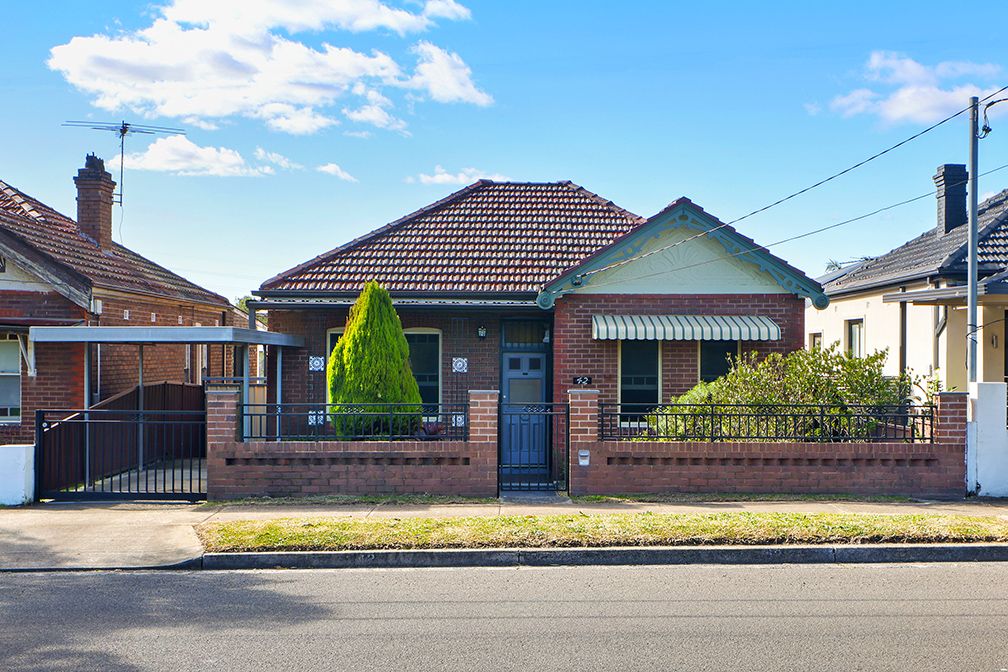 42 Wonga Street, Canterbury NSW 2193, Image 1