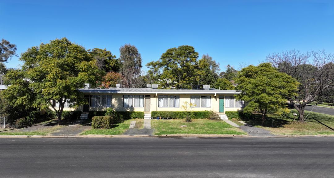6 bedrooms Block of Units in 2 Queen Street MOREE NSW, 2400