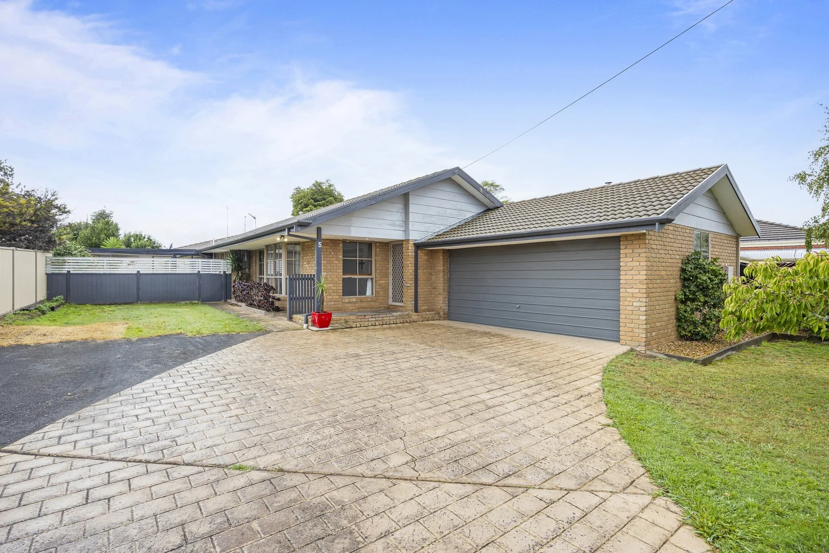 5 Hume Crescent, Alfredton VIC 3350