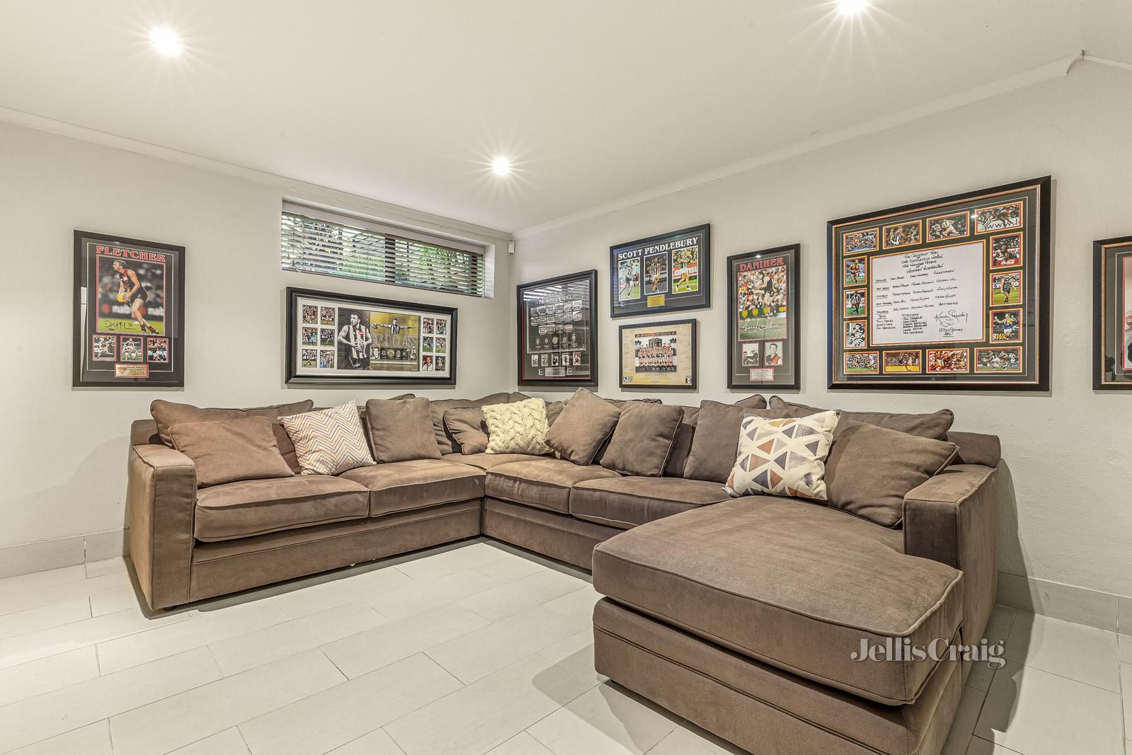 2A Roland Avenue, Strathmore VIC 3041, Image 2