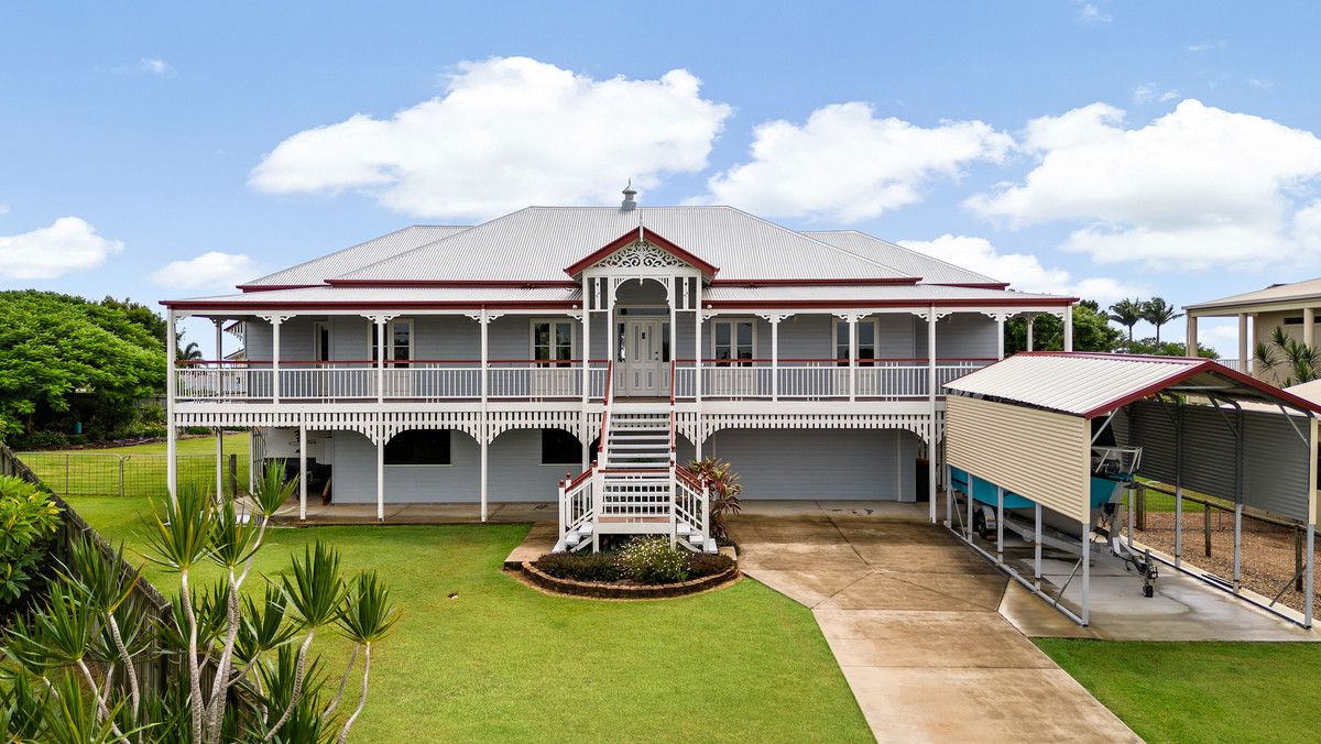 5 bedrooms House in 3 Benjamin Place DUNDOWRAN QLD, 4655