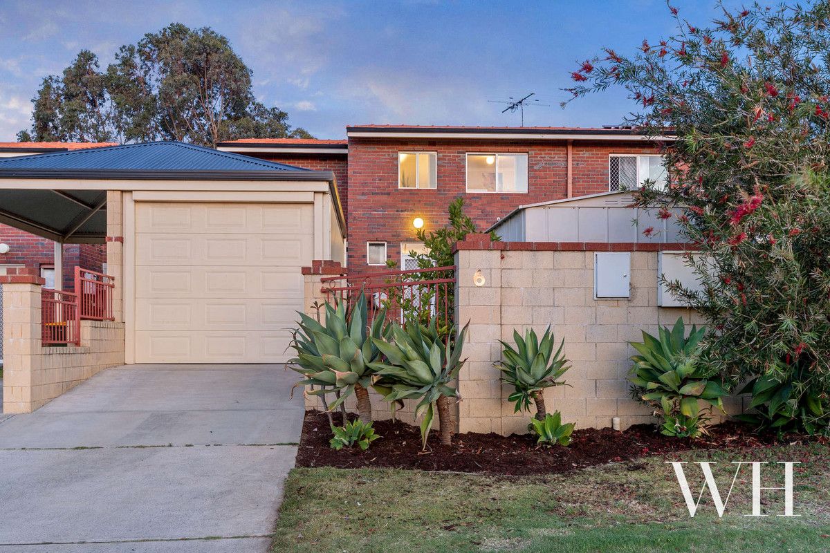 3 bedrooms House in 6 Watterton Place HAMILTON HILL WA, 6163