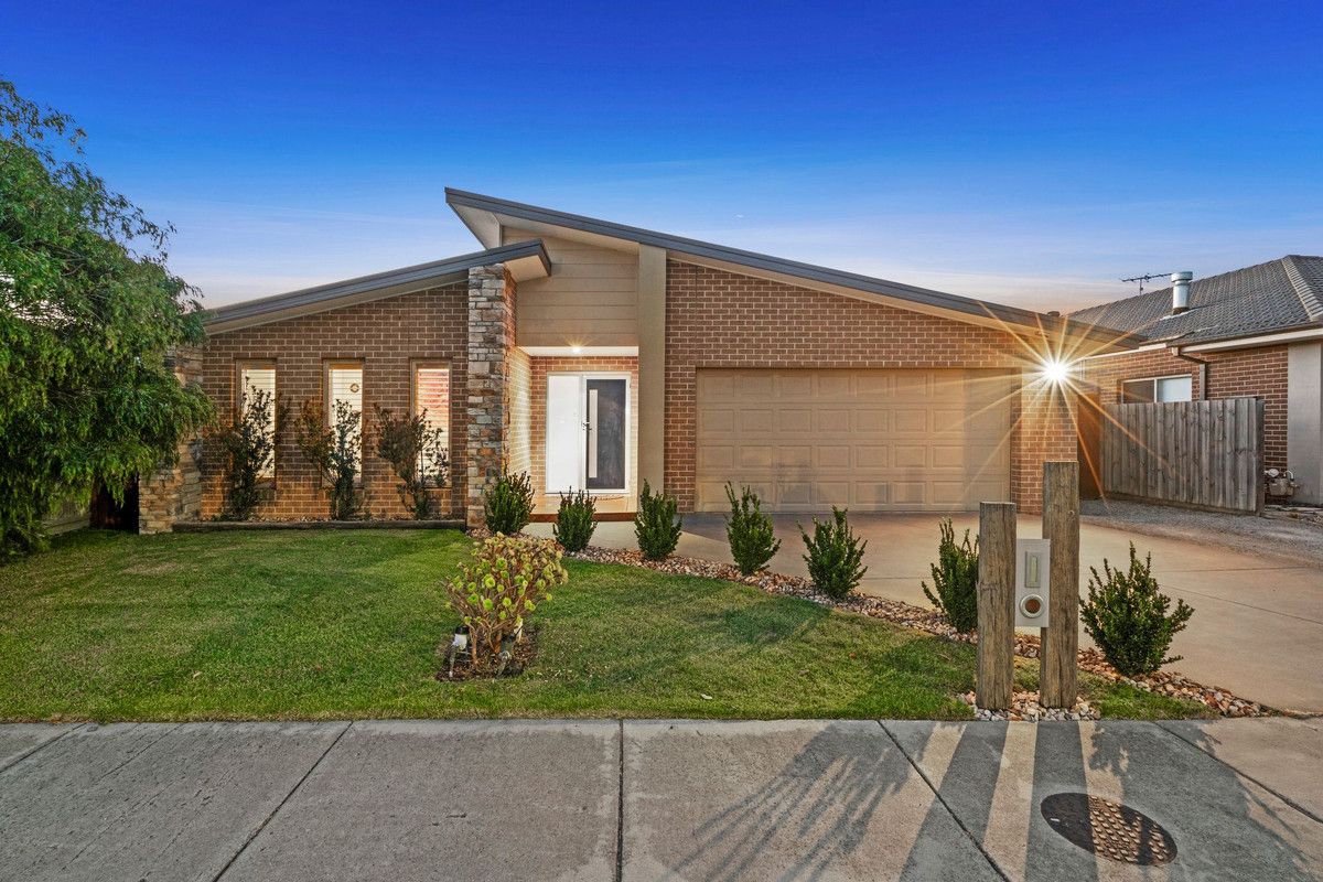 4 bedrooms House in 12 Kingscliff Avenue ARMSTRONG CREEK VIC, 3217