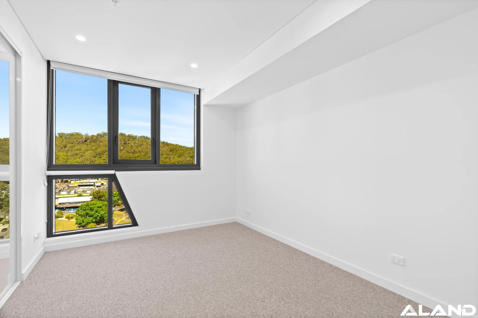 Additional image 8 of E-1402/108 Donnison Street, Gosford NSW 2250