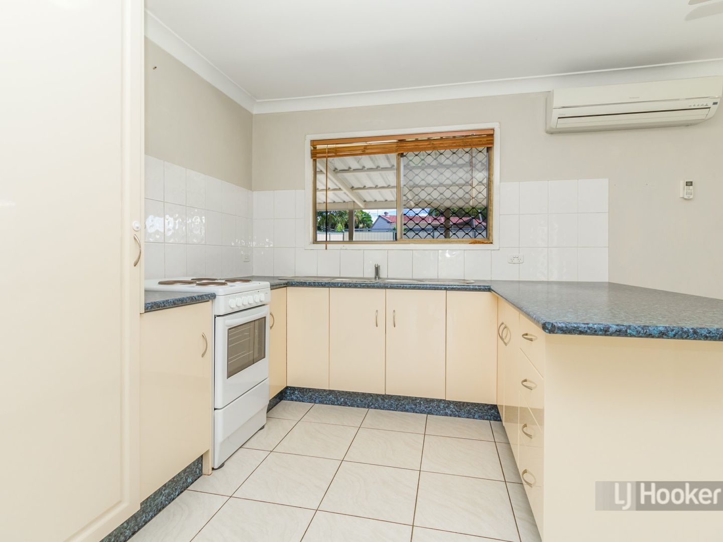 7 Campden Street, Browns Plains QLD 4118, Image 2