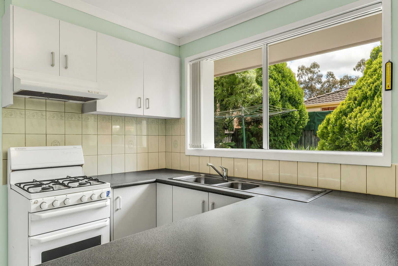 13 Cashmore Place, Roxburgh Park VIC 3064, Image 2