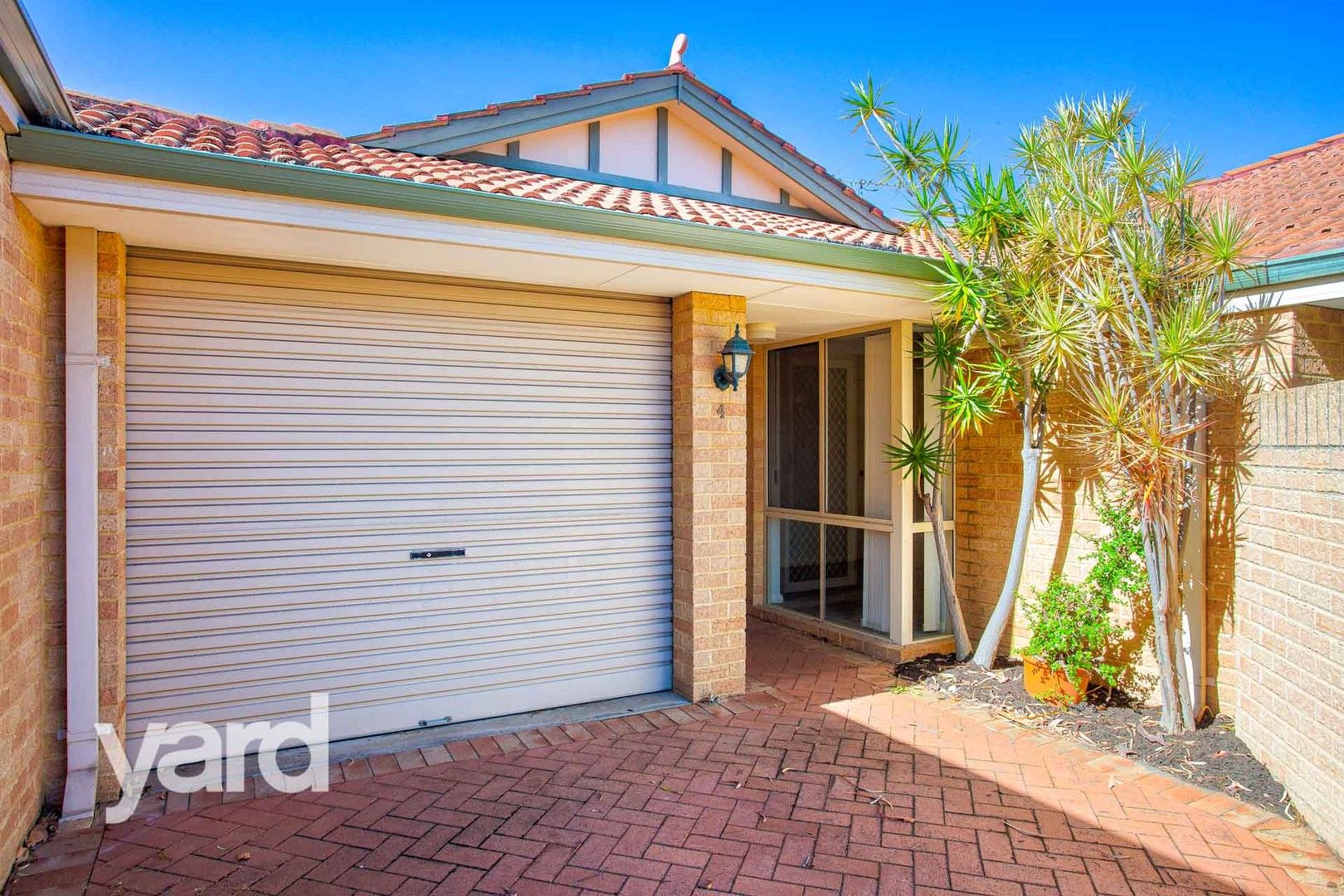 2 bedrooms Apartment / Unit / Flat in 4/46 Waddell Road BICTON WA, 6157
