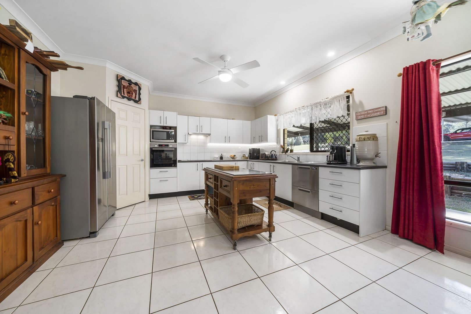 56 Buckingham Court, Mount Hallen QLD 4312, Image 2