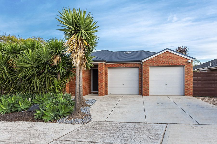 8 Harrow Place, Truganina VIC 3029, Image 0