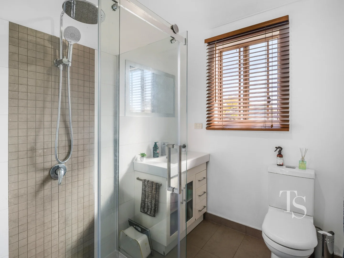 Additional image 7 of 10 Gravelly Beach Road, Blackwall TAS 7275