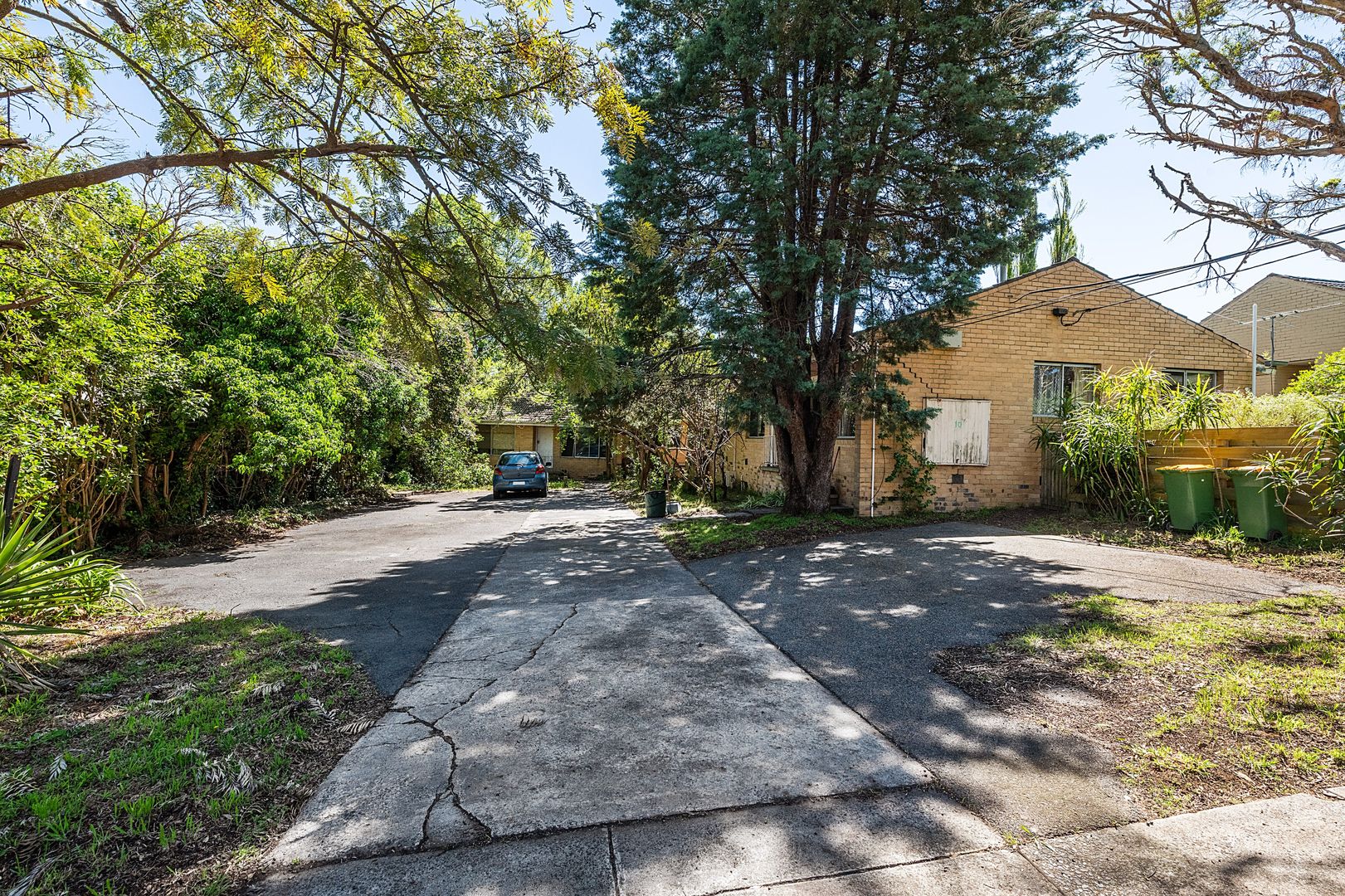 10 Imperial Avenue, Bayswater VIC 3153, Image 1