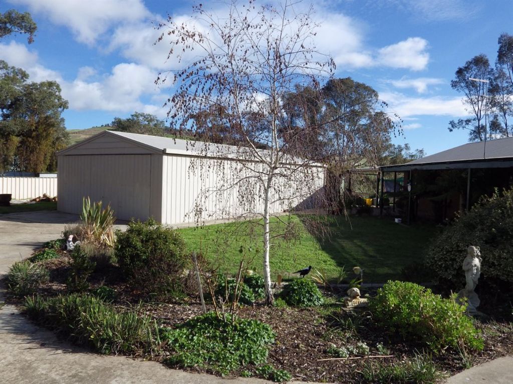 98 Green Street, Elmhurst VIC 3469, Image 1