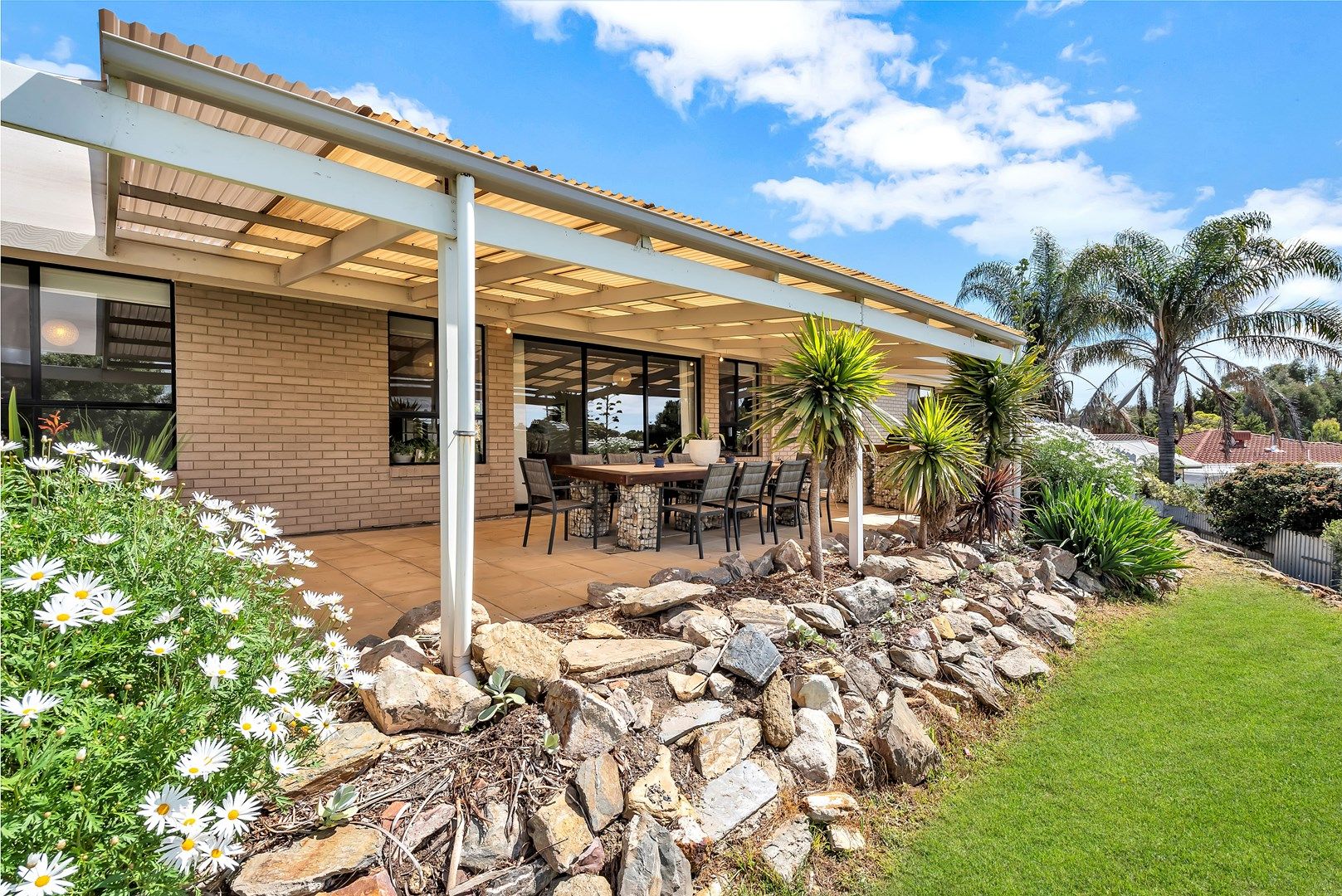 18A Featherstone Drive, Huntfield Heights SA 5163, Image 0