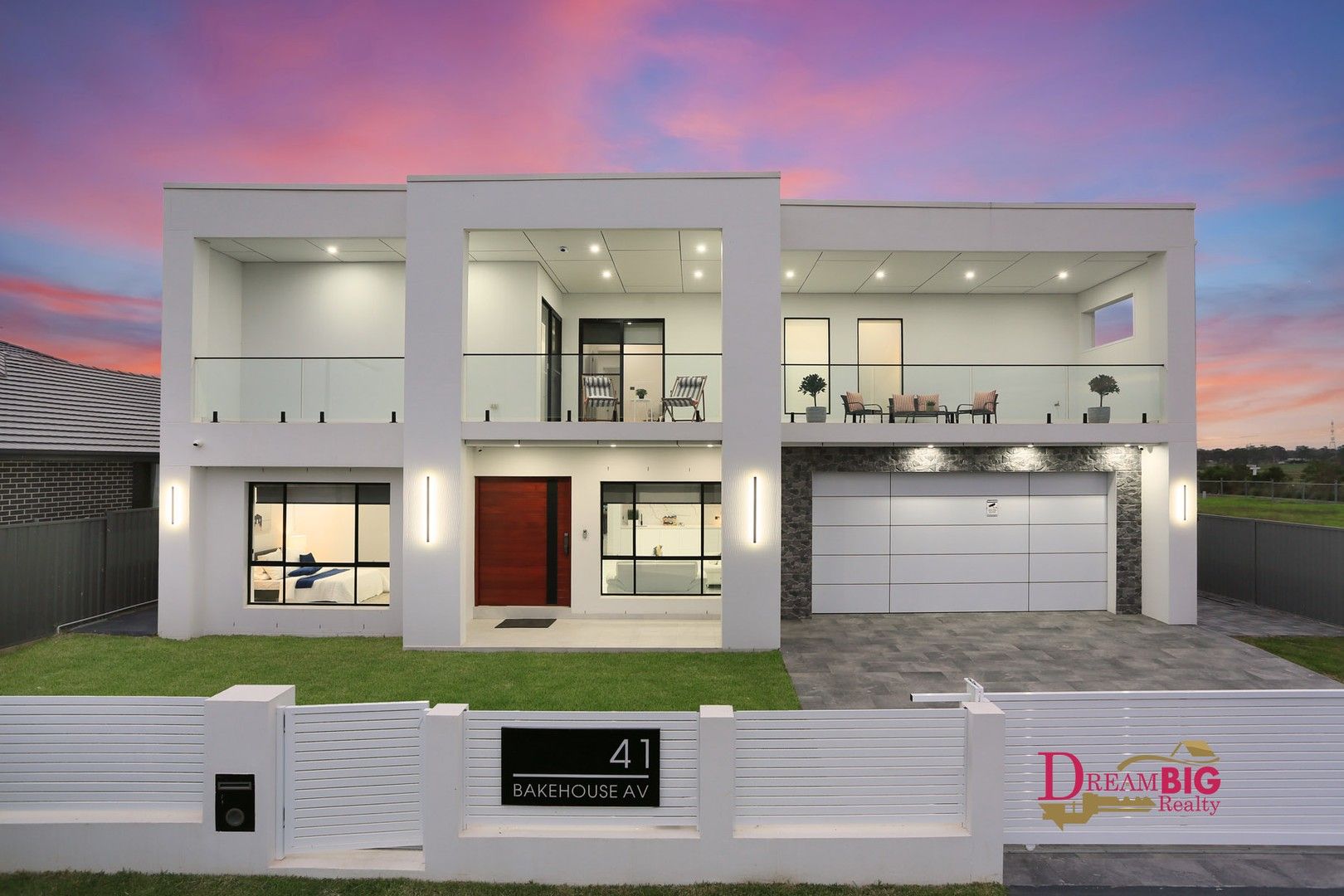 7 bedrooms House in 41 Bakehouse Avenue MARSDEN PARK NSW, 2765