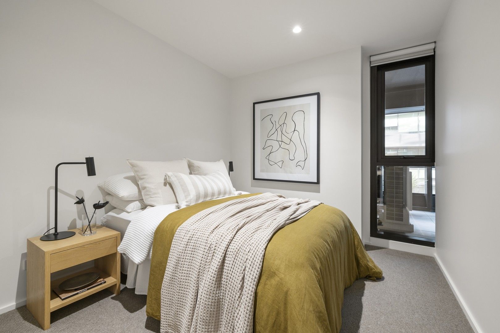 2 bedrooms Apartment / Unit / Flat in 608/20 Queens Road MELBOURNE VIC, 3004
