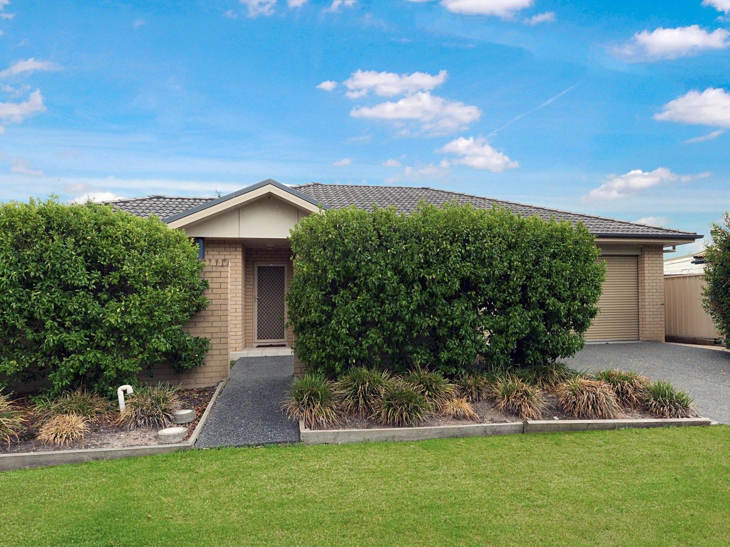 1/49 Karuah Street, Thornton NSW 2322, Image 0