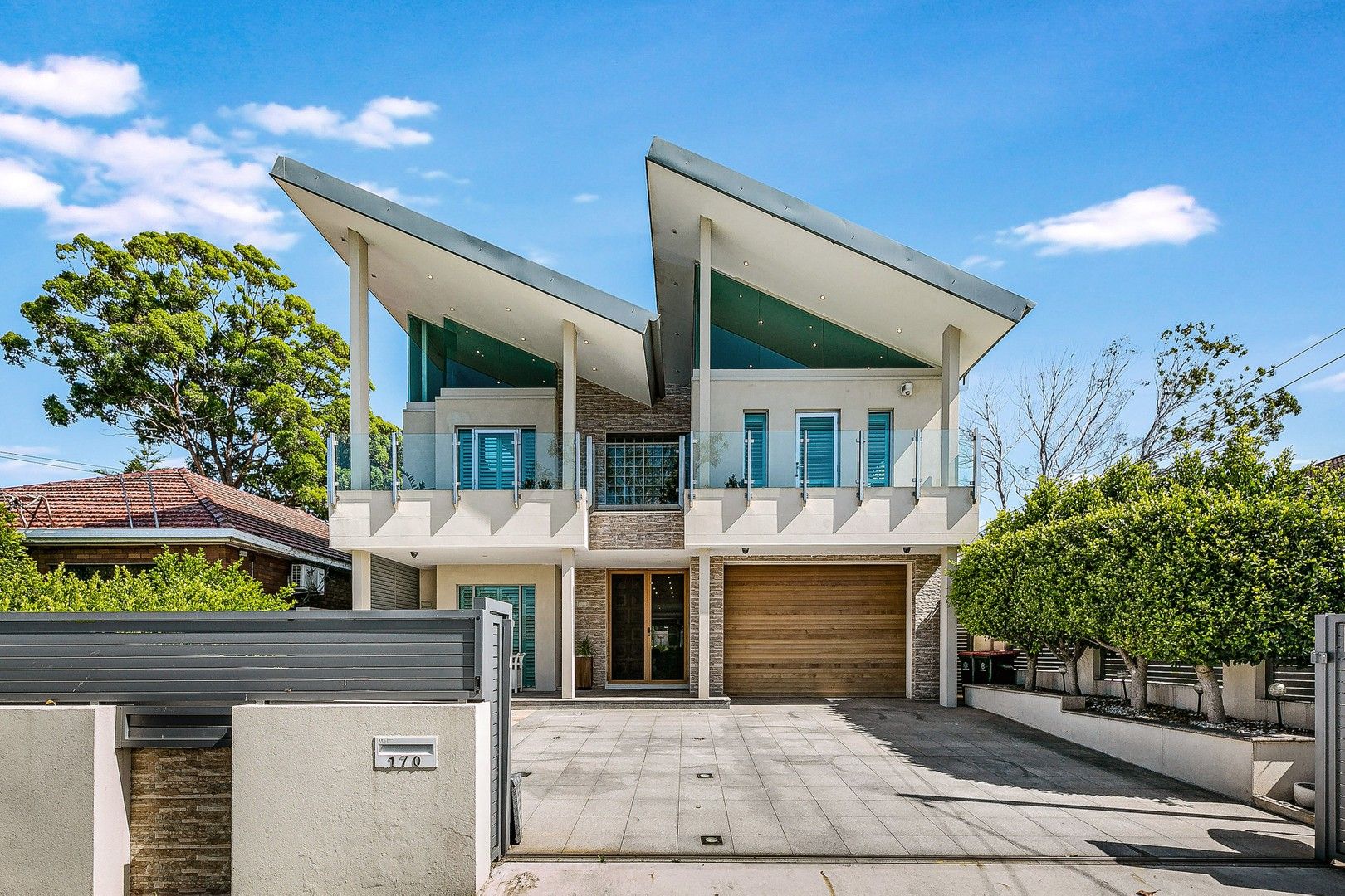 5 bedrooms House in 170 Mimosa Road GREENACRE NSW, 2190