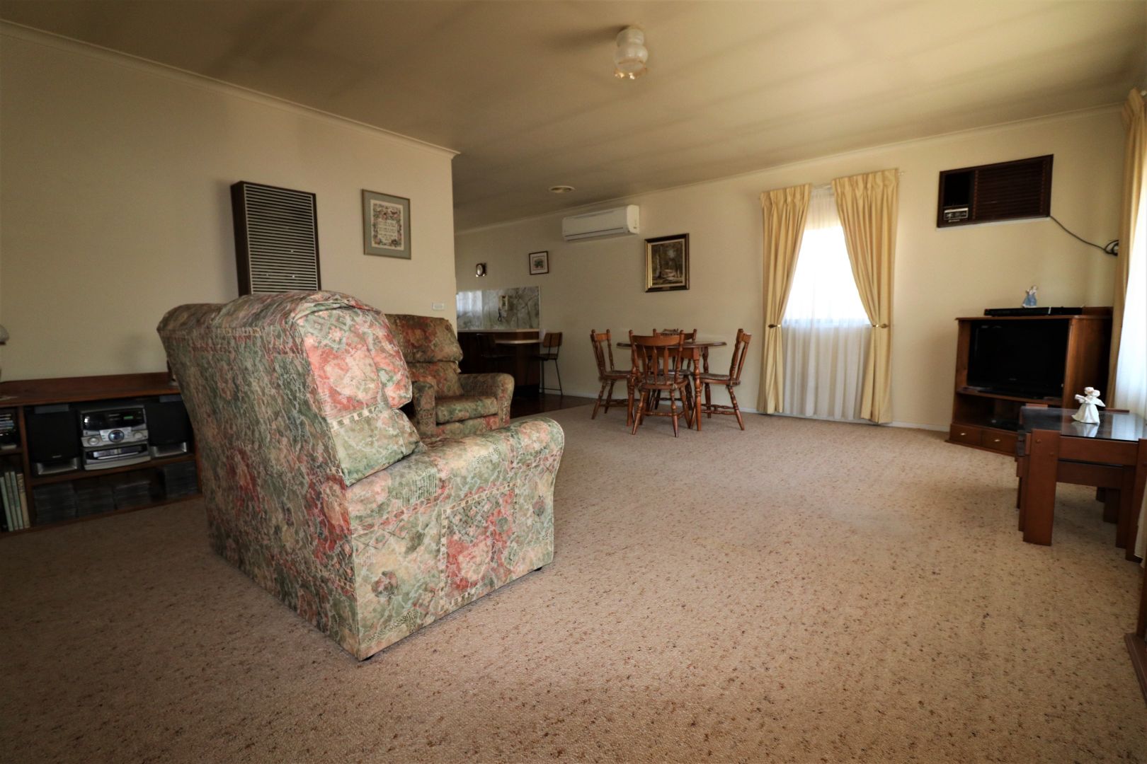 Unit 1/28 Tristan St, Seymour VIC 3660, Image 2