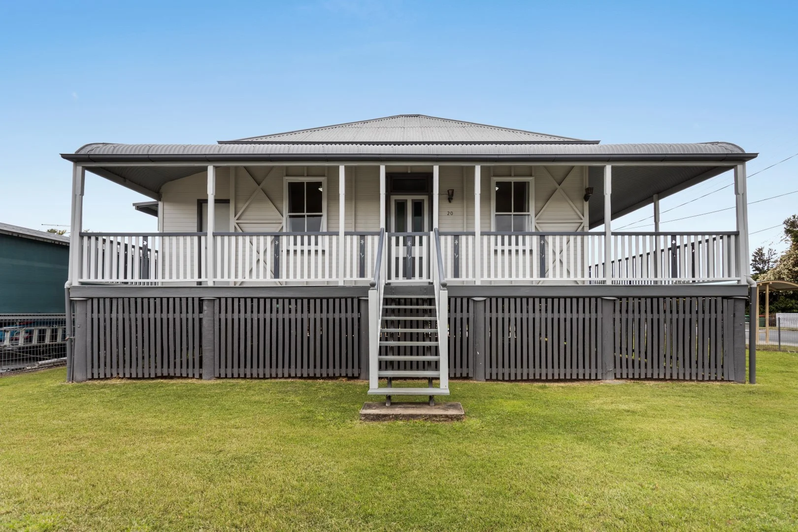 20 Woodford Street, One Mile QLD 4305