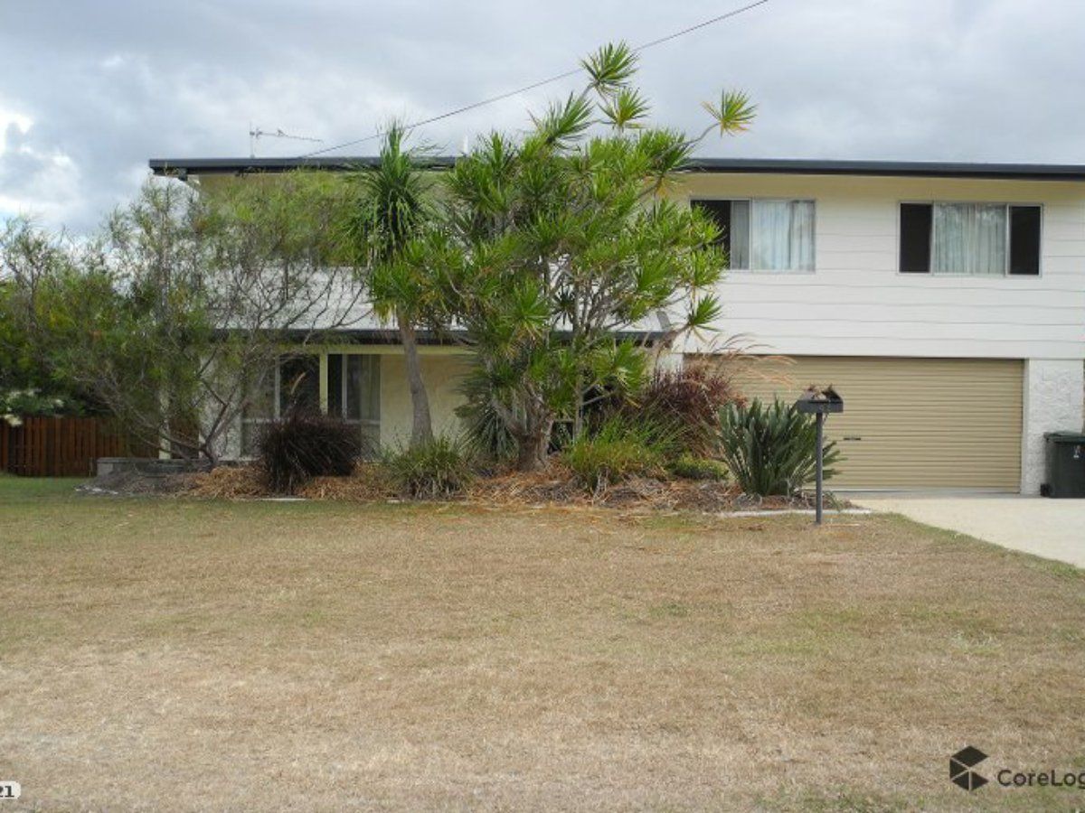 4 bedrooms House in 42 Latrobe Street TANNUM SANDS QLD, 4680