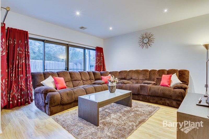 1/16 Westminster Avenue, Hillside VIC 3037, Image 2