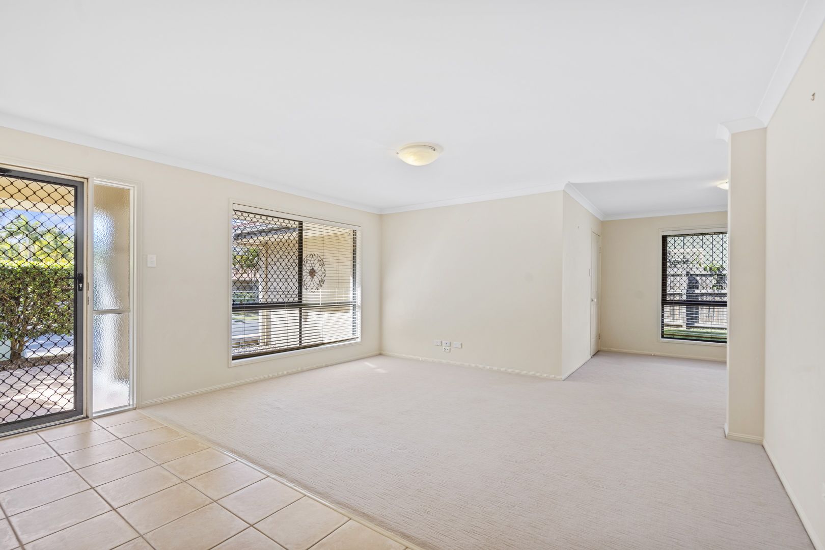 10 Parkvale Street, Victoria Point QLD 4165, Image 2