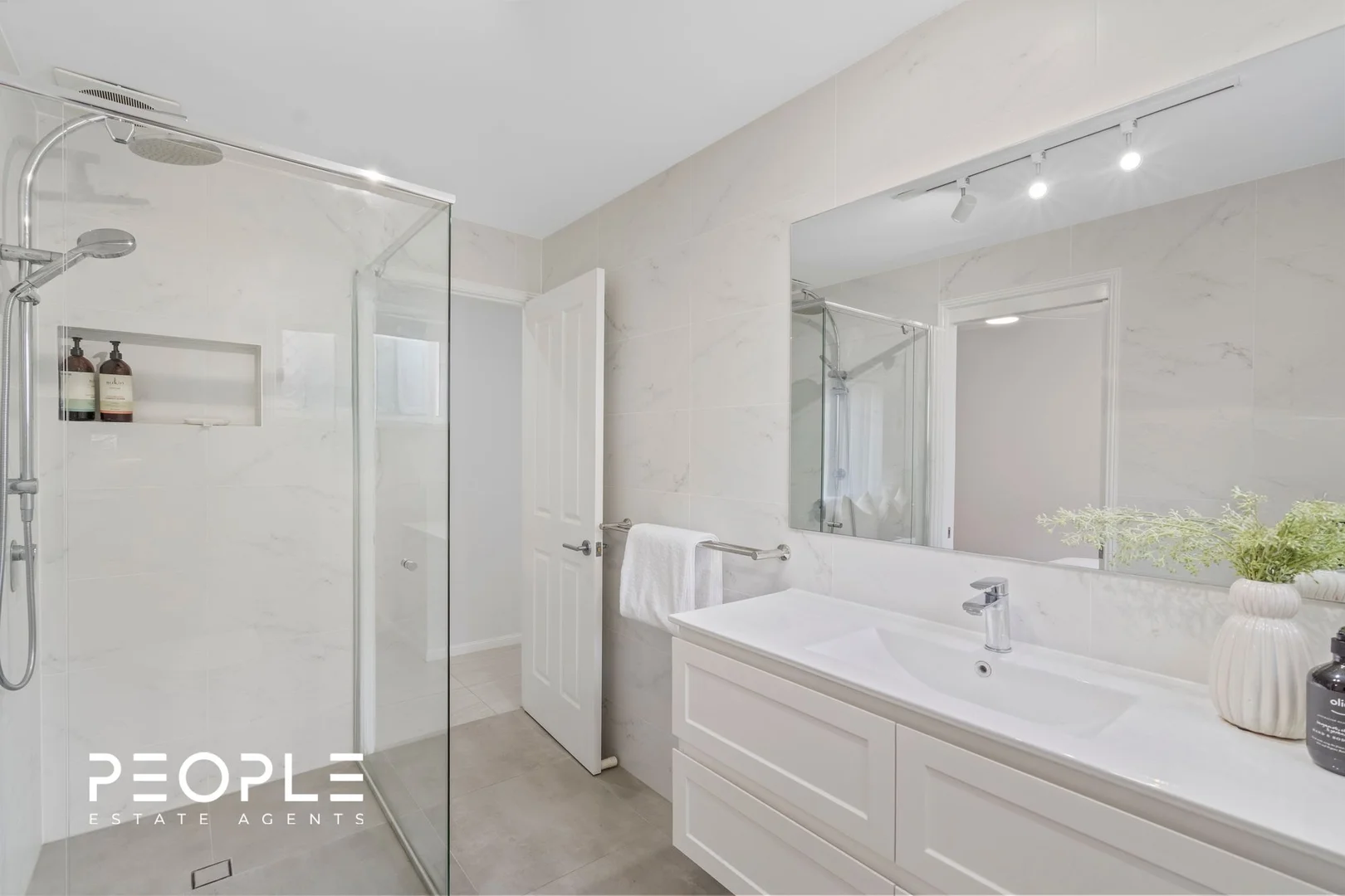 Additional image 29 of 39 Windsor Place, Carindale QLD 4152