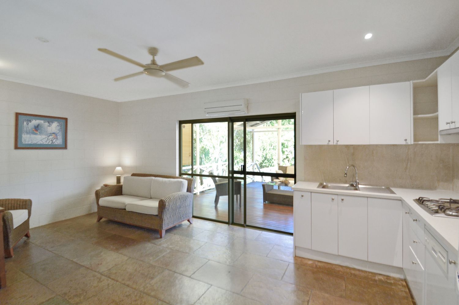 Kewarra Beach QLD 4879 2 beds apartment for Rent, 380 per week