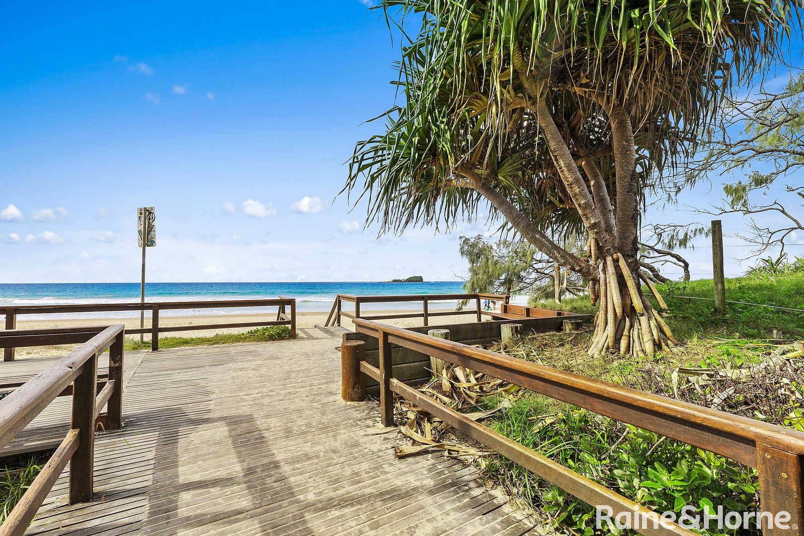 2/92 Tanah Street, Mount Coolum QLD 4573, Image 2