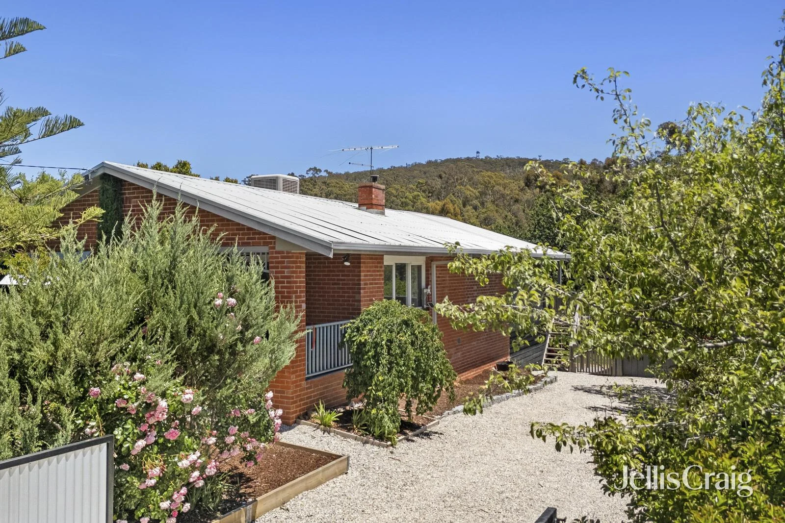 21 Warnock Street, Maldon VIC 3463