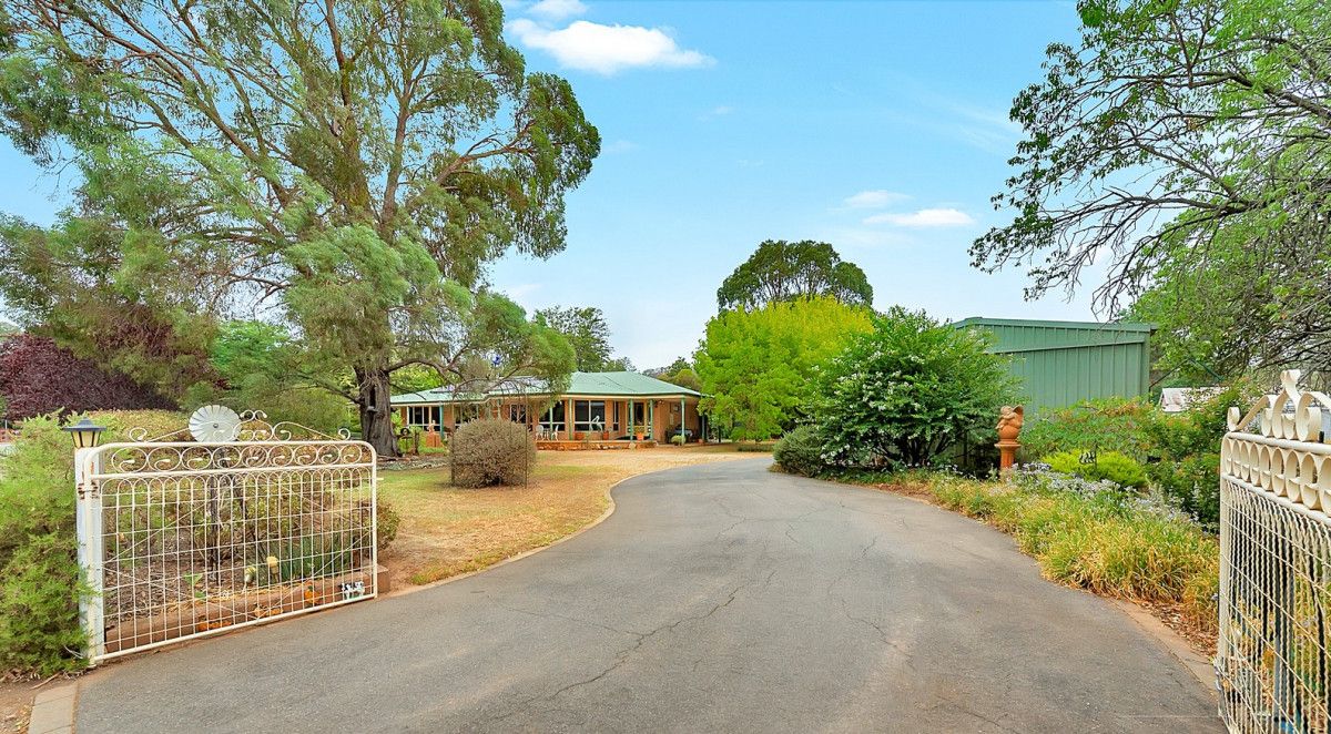 9 Brewer Lane, Eldorado VIC 3746, Image 1