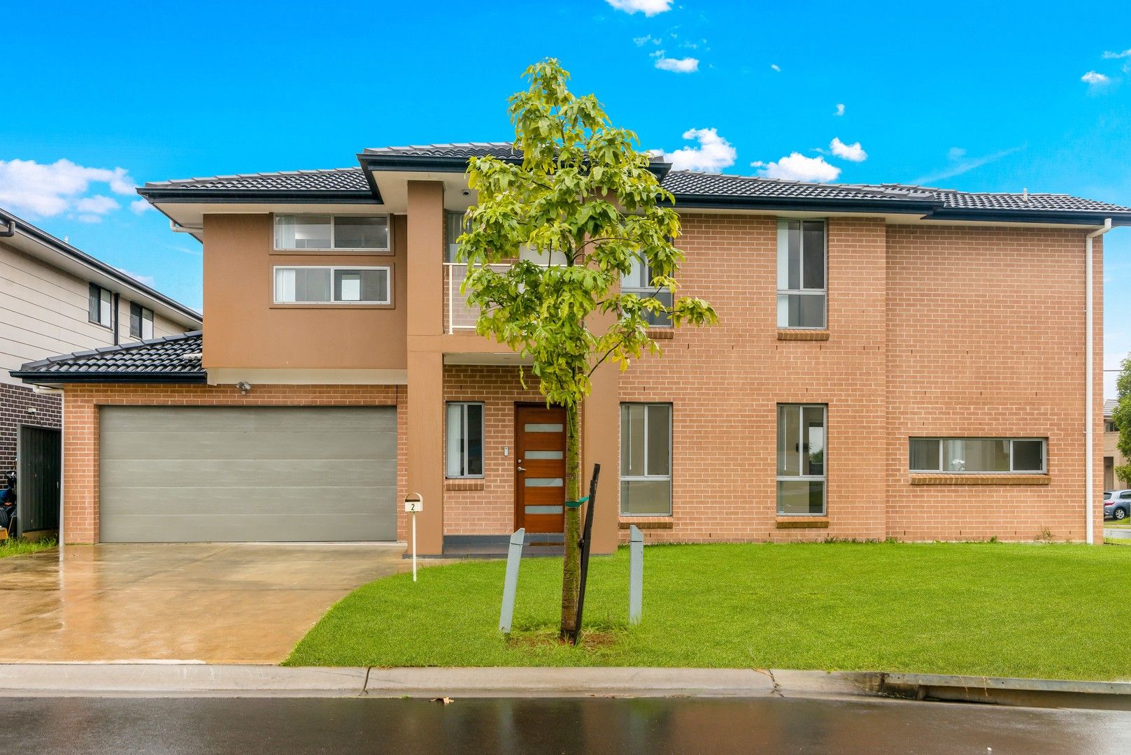 4 bedrooms House in 2 Hansford Street ORAN PARK NSW, 2570