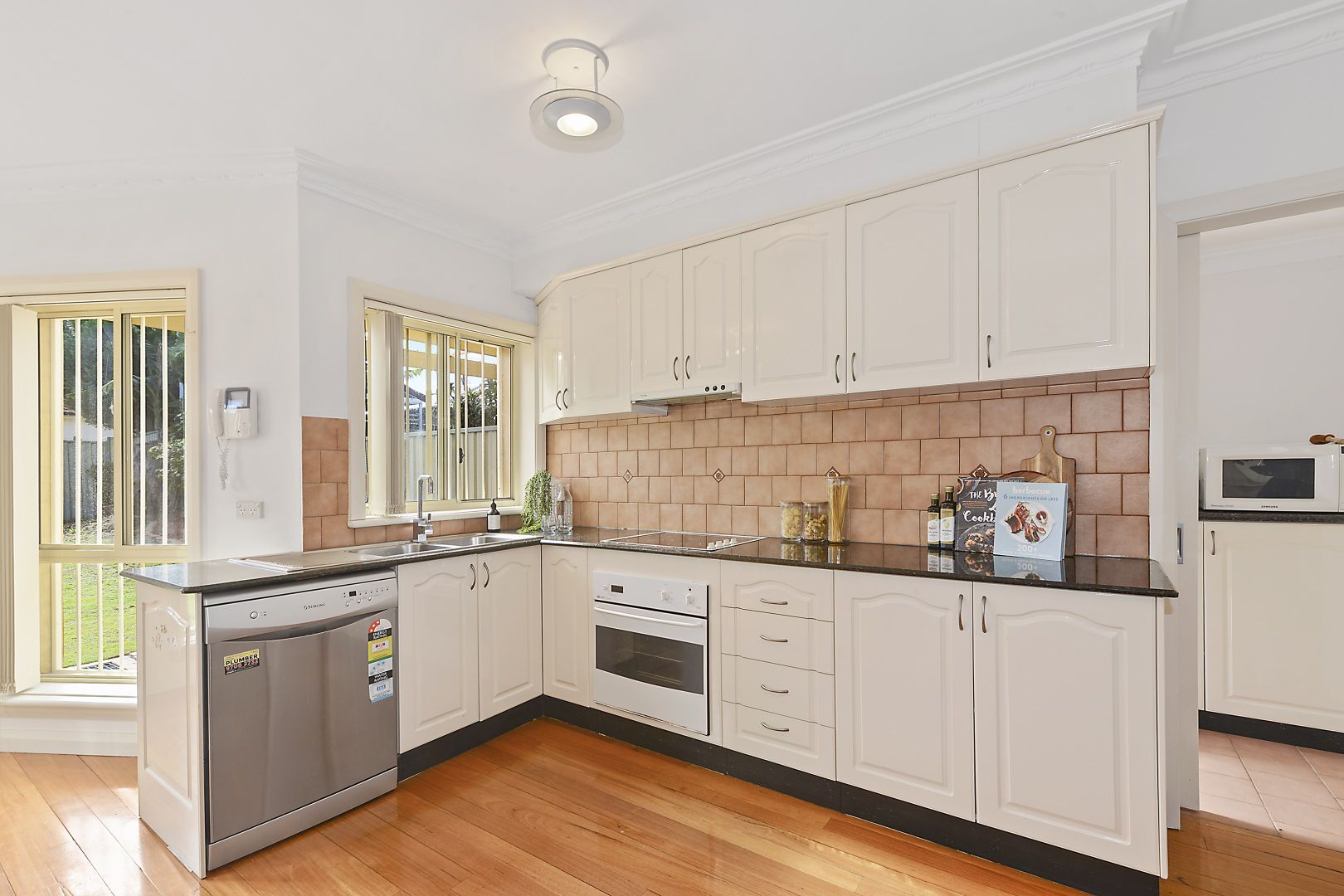 1/60 Green Street, Maroubra NSW 2035, Image 2