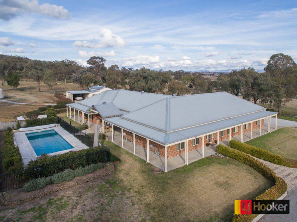 13668 New England Highway, Timbumburi NSW 2340