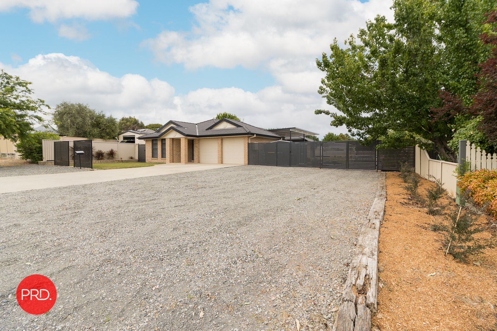 10 Eyre Street, Bungendore NSW 2621, Image 2