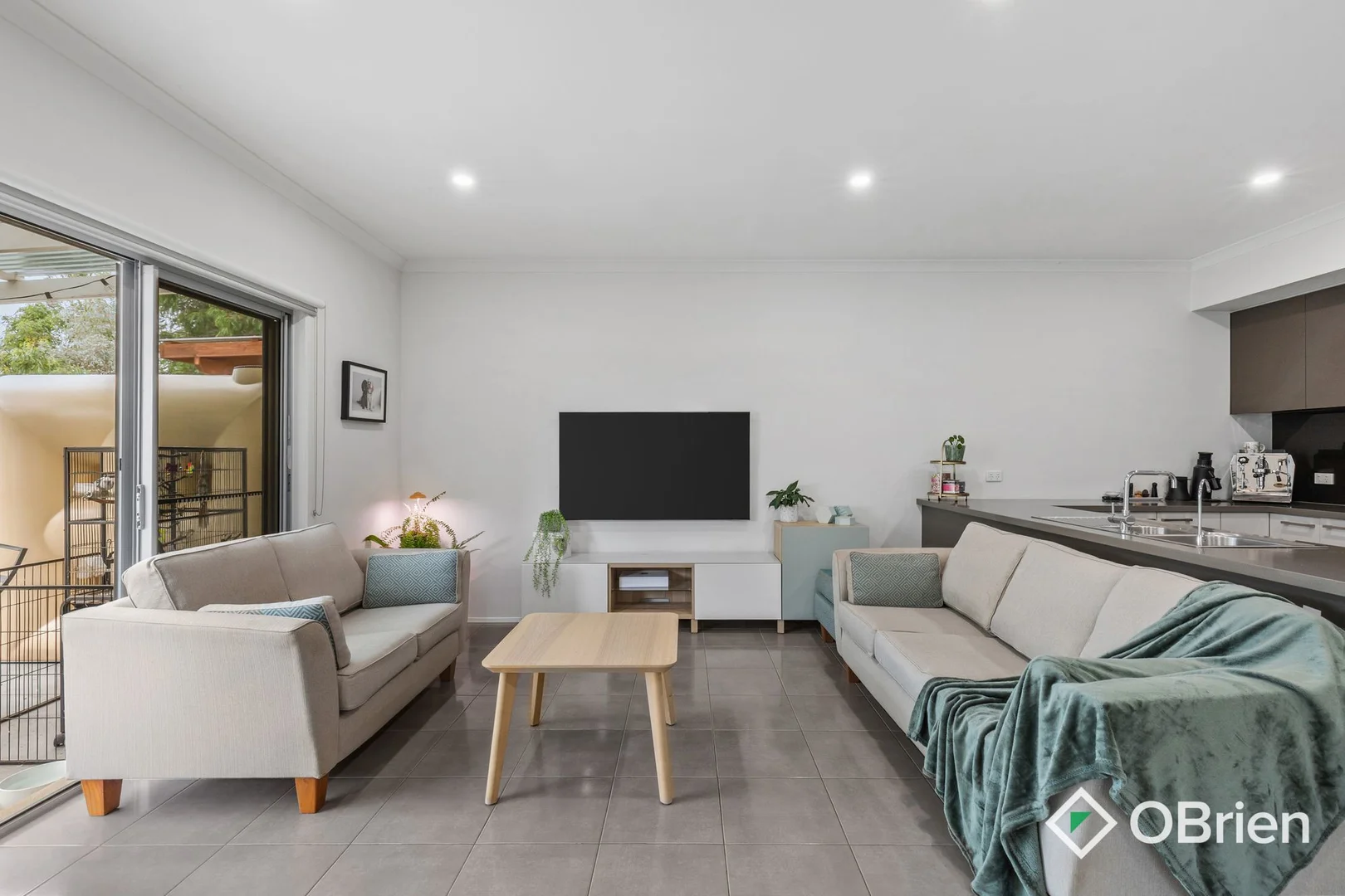 Additional image 6 of 11/2 Sanoma Drive, Skye VIC 3977