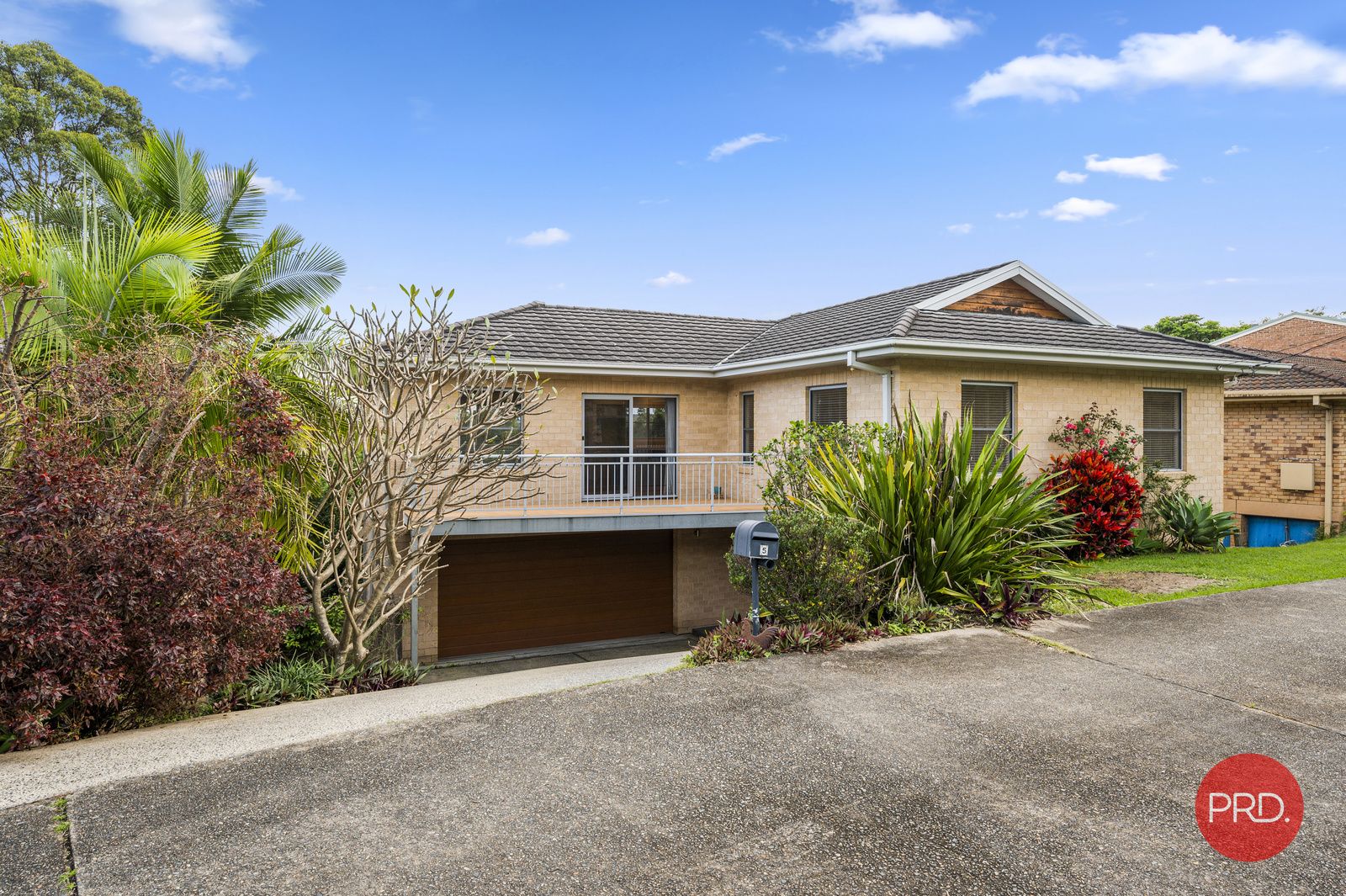 5 bedrooms House in 5 Sandra Close COFFS HARBOUR NSW, 2450