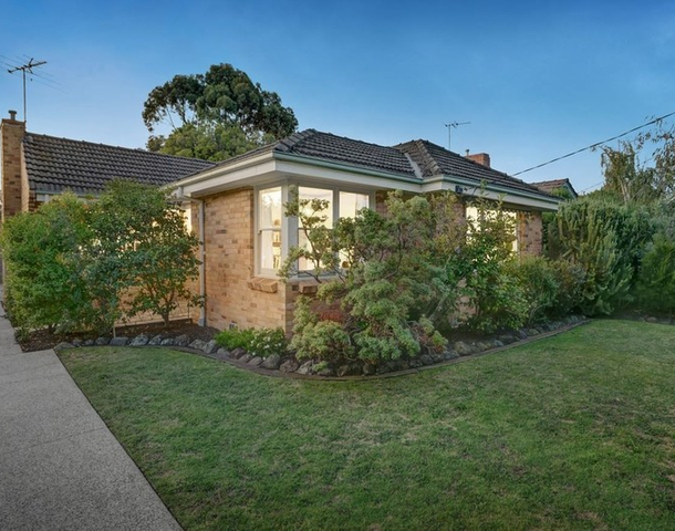 18 Thaxted Road, Murrumbeena VIC 3163