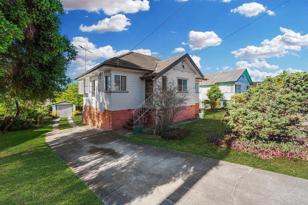81 Meemar Street, Chermside QLD 4032 - House For Rent | Domain
