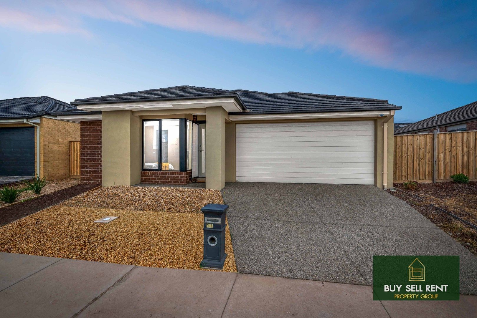 4 bedrooms House in 11 Lamaro Way WYNDHAM VALE VIC, 3024