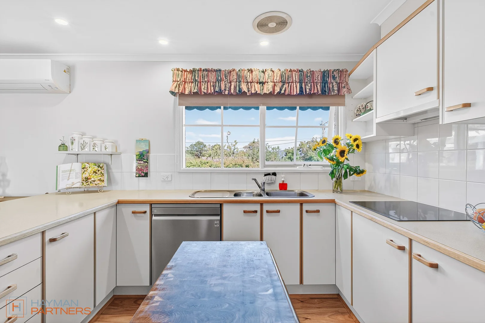 Additional image 12 of 52 Guthridge Crescent, Wanniassa ACT 2903