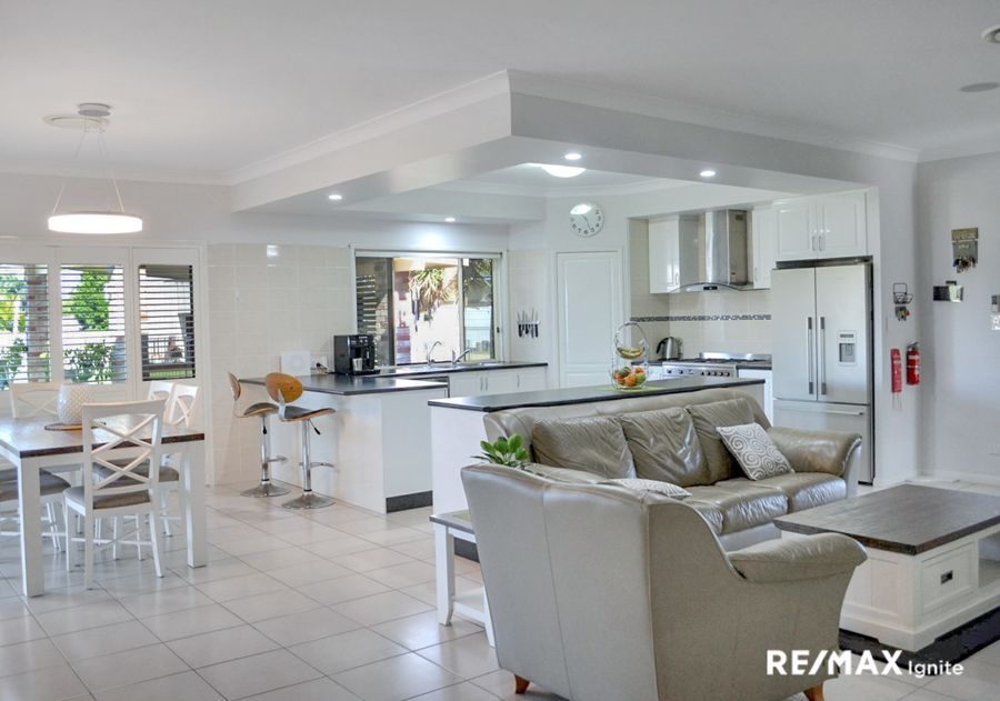 50 PRESIDENT CIRCLE, Karalee QLD 4306, Image 2