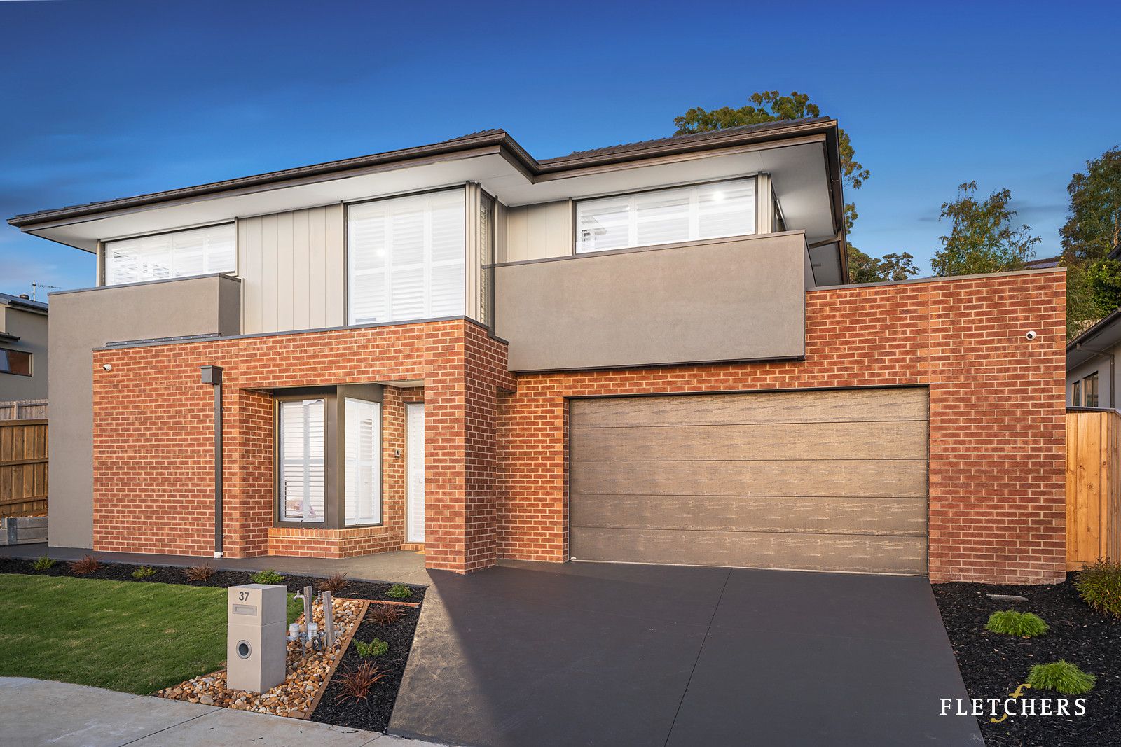 37 Outlook Drive, Chirnside Park Property History & Address Research