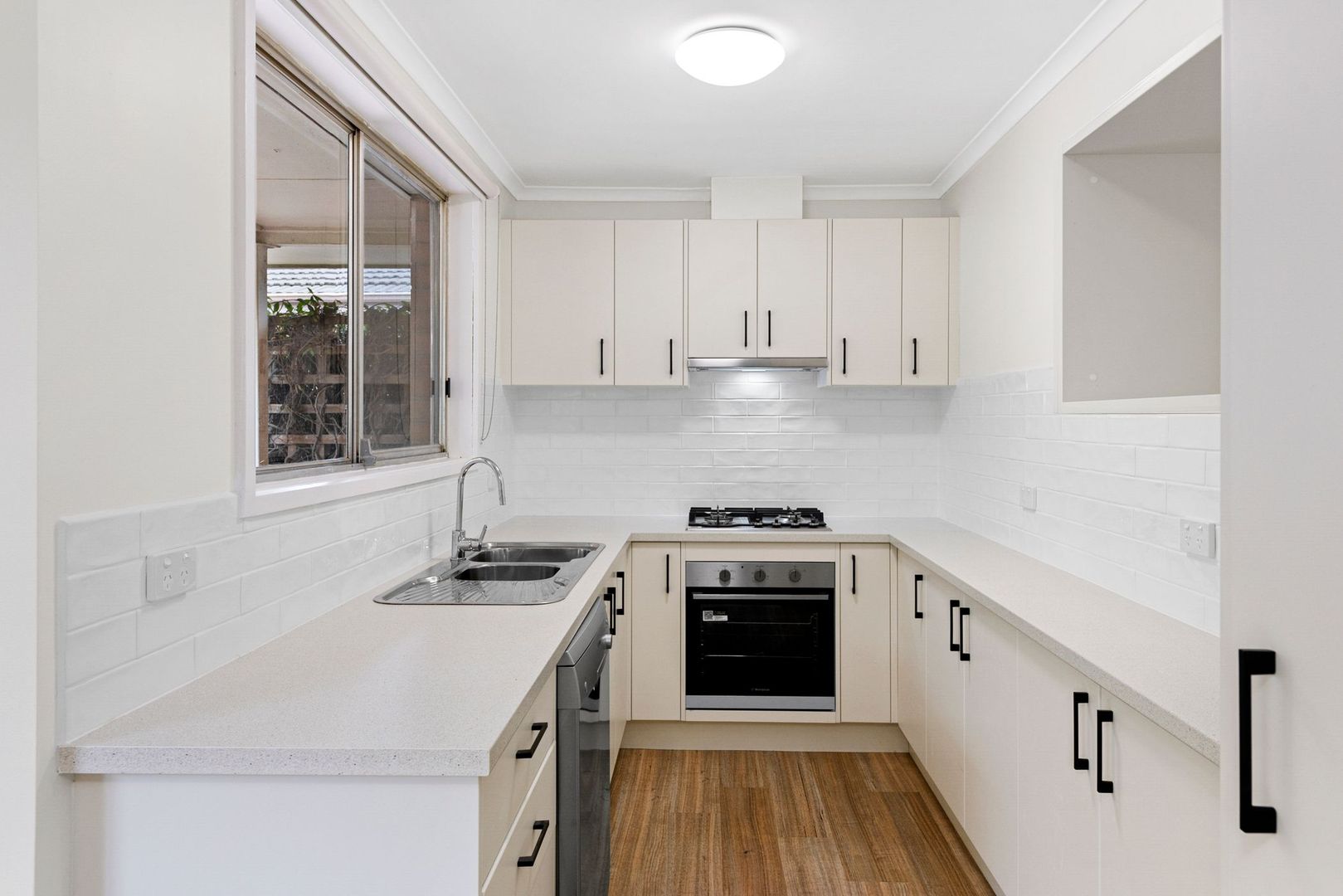 20 Terrigal Street, Mornington VIC 3931 House For Rent 560 Domain