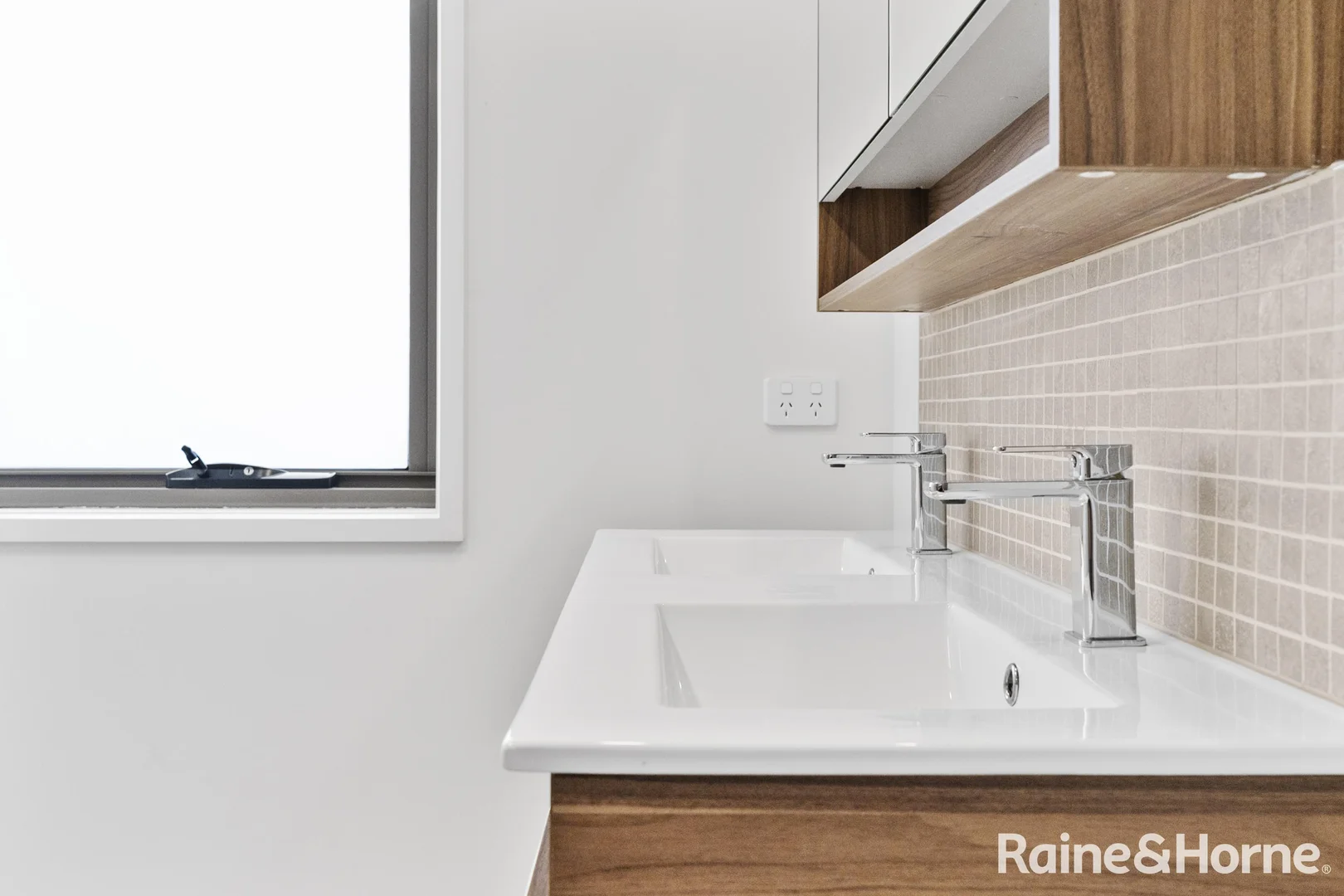 Additional image 15 of 32 Paperbark Crescent, Kingston TAS 7050