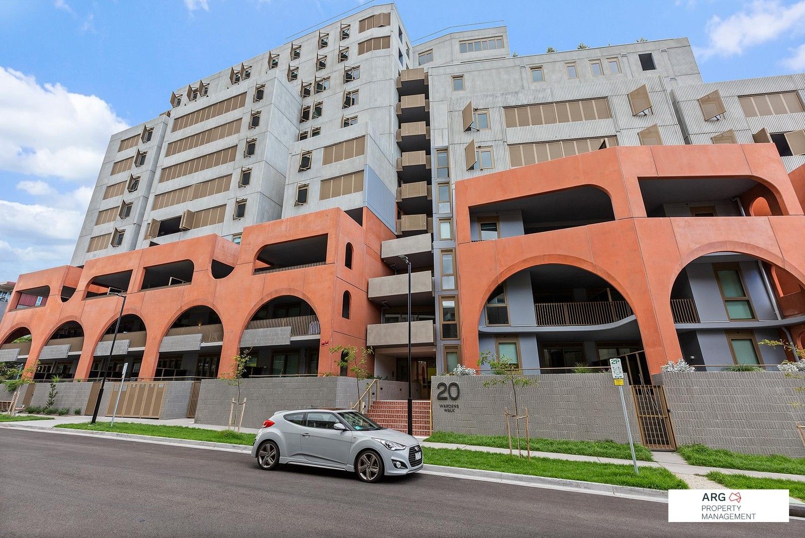 2 bedrooms Apartment / Unit / Flat in 705/20 Wardens Walk COBURG VIC, 3058