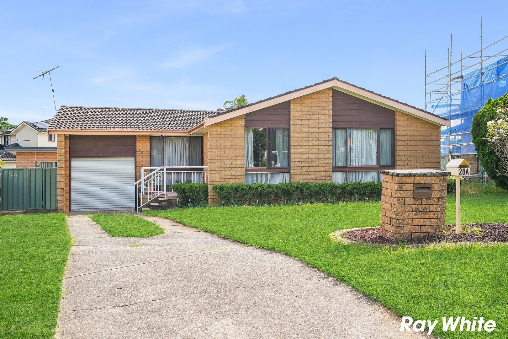 5 bedrooms House in 20&20a Benaud Court ST CLAIR NSW, 2759